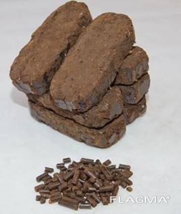 Fuel briquettes from lignin